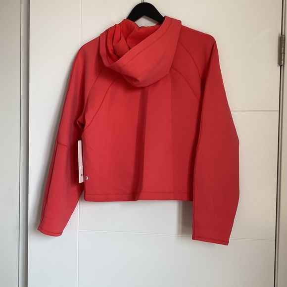 NWT Lululemon Airwrap hoodie - Picture 3 of 8